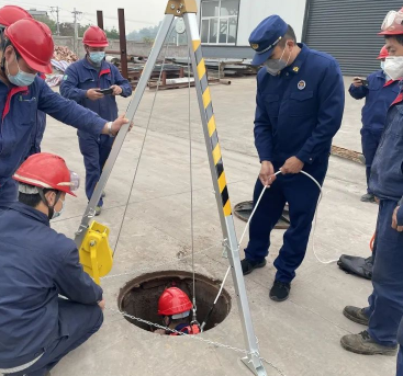 哪些密閉空間必須使用救援三腳架(密閉空間作業(yè)原則)
